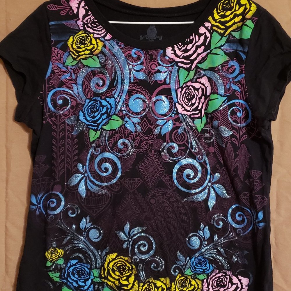 Black short sleeve shirt, Size XL (16-18), Gold, Blue, Pink & purple design